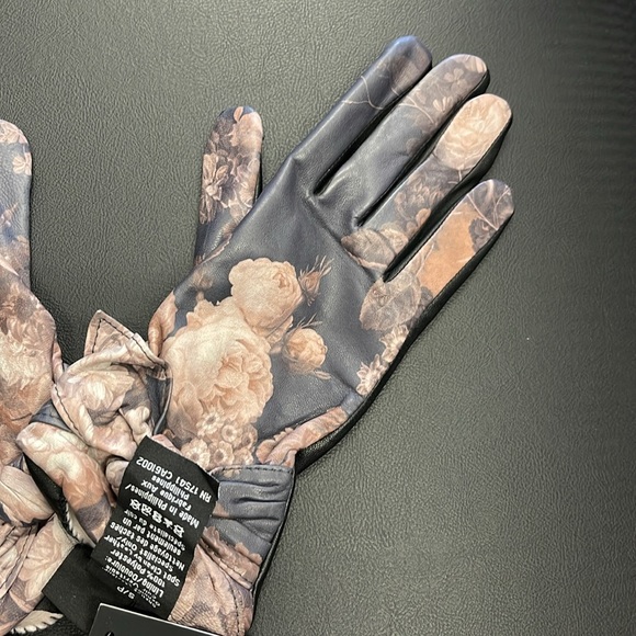 Leather Floral Gloves by Badgley Mischka - Picture 3 of 9